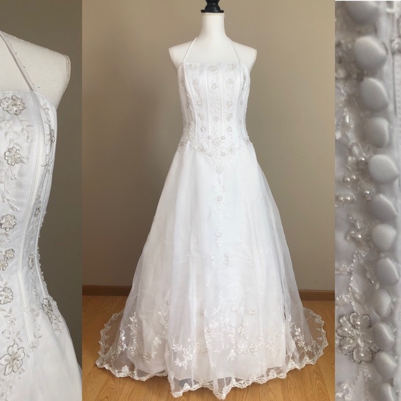 David's Bridal Dresses & Skirts - MAKE AN OFFER David’s Bridal Wedding Dress